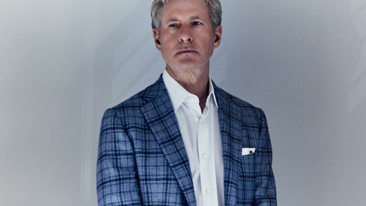 Photo of Chris Larsen