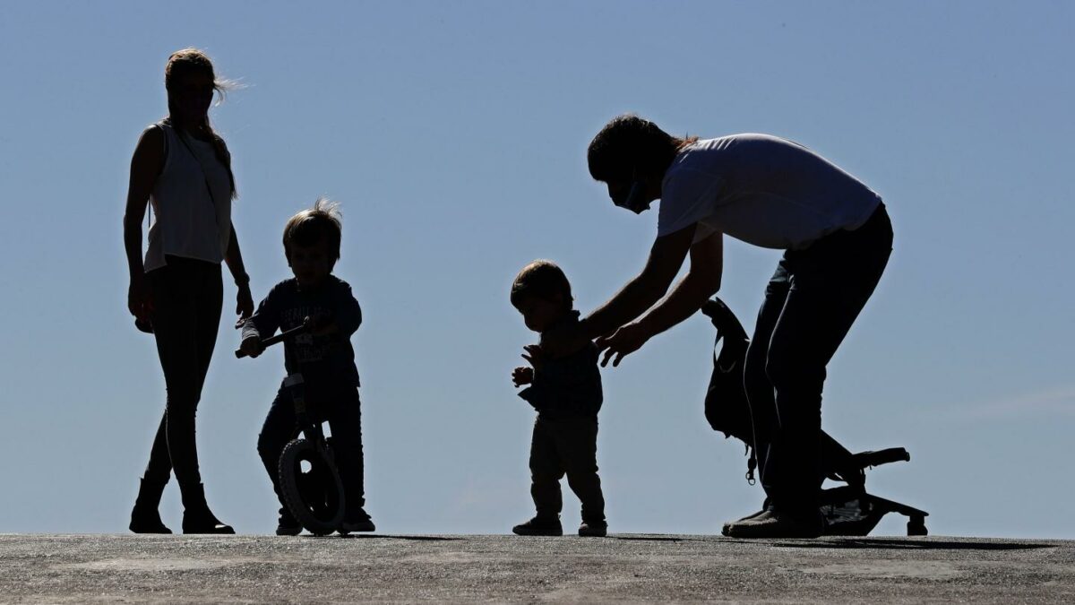 ‘Are we rich?’ The question billionaire and millionaire parents dread, and what happens when they dodge it