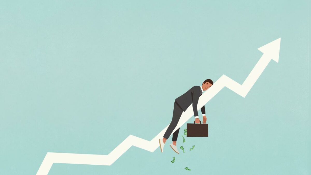 You’re more likely to live paycheck to paycheck if you earn less than $50K—or more than $500K—Goldman Sachs says