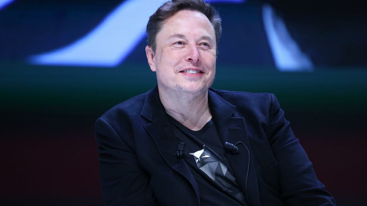 Elon Musk is a trillionaire again—and he’d still be the richest person on the planet even if he gave everyone $90