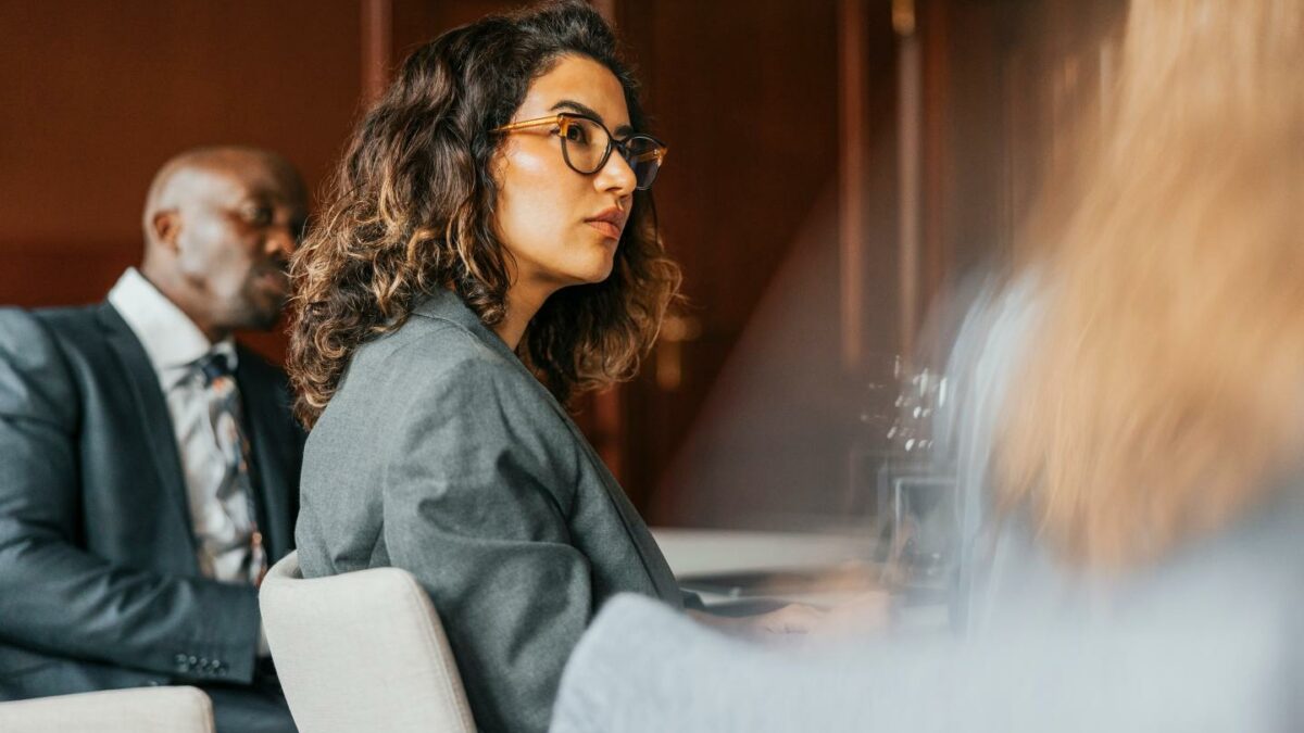 Women top lawyers now out-earn men by 16% at America’s biggest companies—even as their share of the job slips