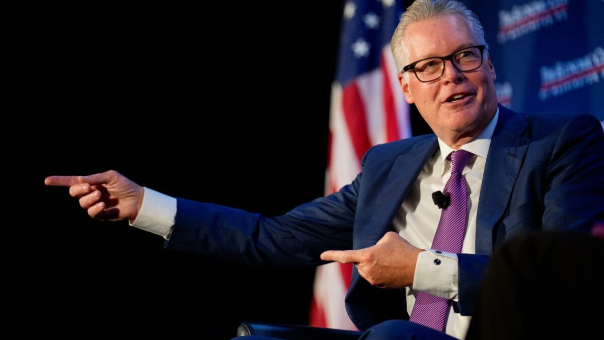 ‘I drive a Tesla’: After Elon Musk said he’d lose his job, Delta CEO Ed Bastian says there’s ‘no tit for tat’ as airline unveils earnings miss