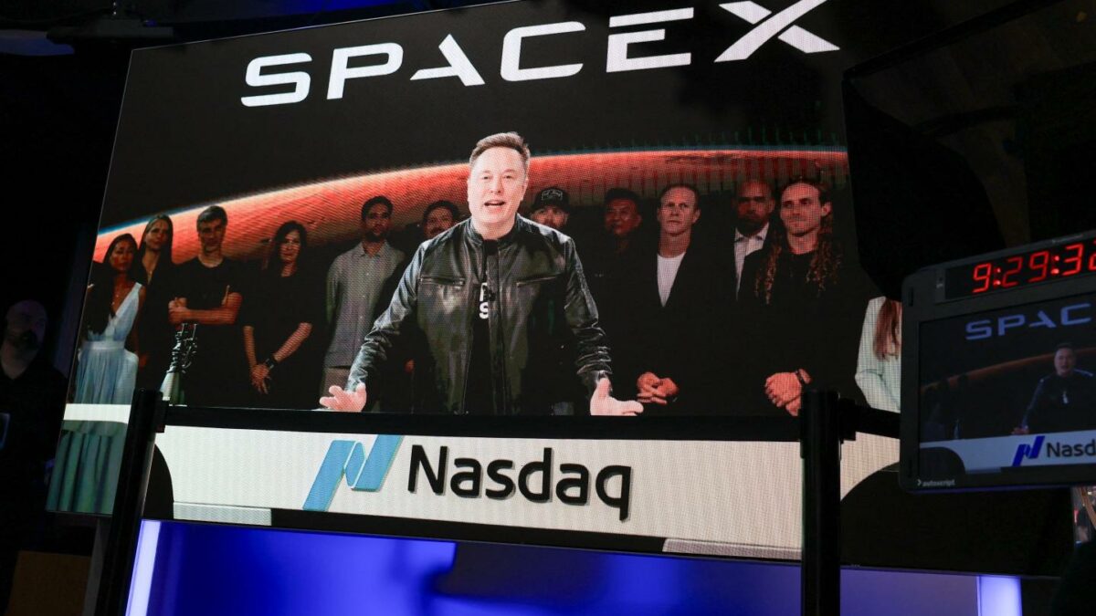 Investors thought they were buying pre-IPO OpenAI and SpaceX shares. Their cash went to strip clubs, Bloomingdale’s, and shopping on Amazon, SEC alleges